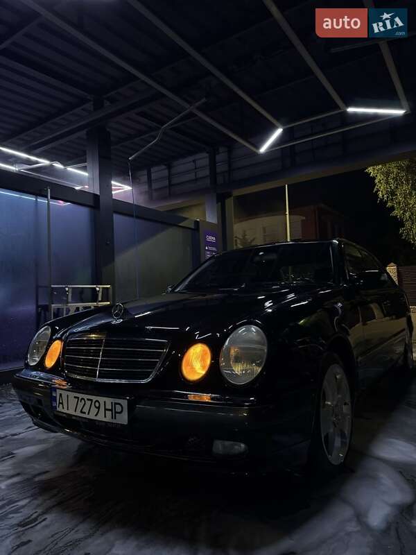 Седан Mercedes-Benz E-Class 2001 в Черкассах