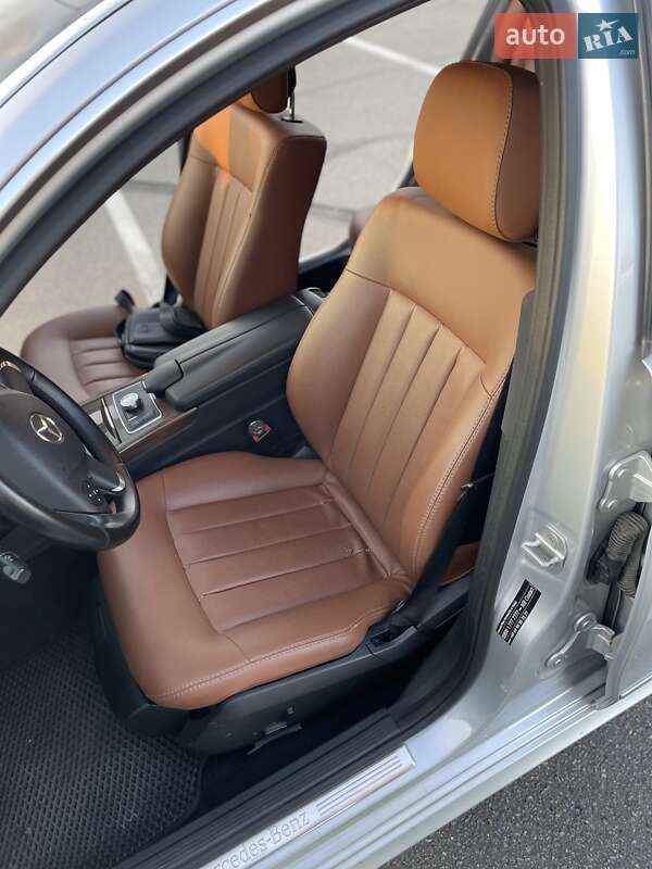 Седан Mercedes-Benz E-Class 2012 в Дніпрі
