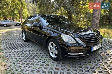 Седан Mercedes-Benz E-Class 2011 в Буче