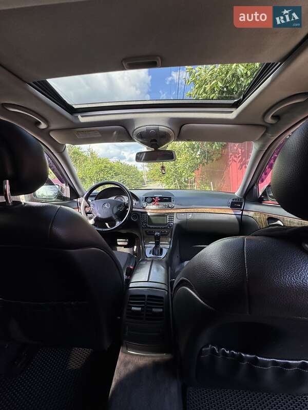 Седан Mercedes-Benz E-Class 2004 в Киеве