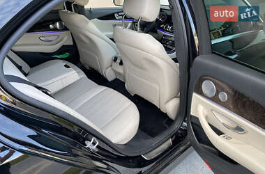 Седан Mercedes-Benz E-Class 2017 в Львове