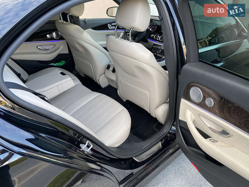 Седан Mercedes-Benz E-Class 2017 в Львові фото 11 Седан Mercedes-Benz E-Class 2017 в Львові