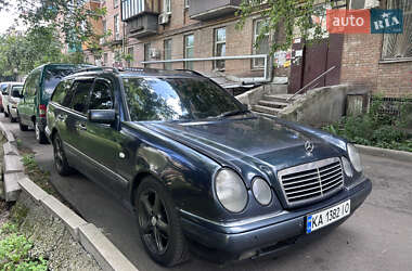 Універсал Mercedes-Benz E-Class 1998 в 