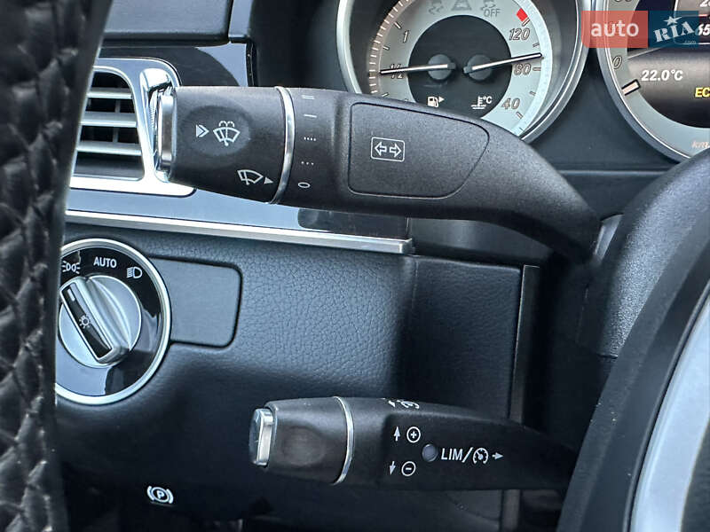 Седан Mercedes-Benz E-Class 2015 в Києві
