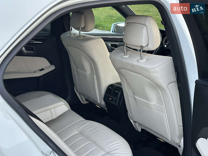 Седан Mercedes-Benz E-Class 2015 в Києві