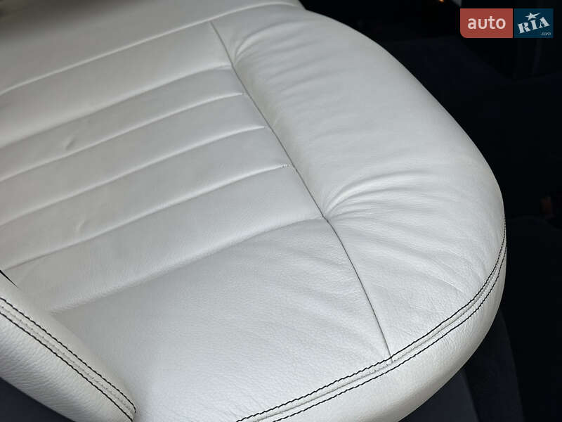 Седан Mercedes-Benz E-Class 2015 в Києві