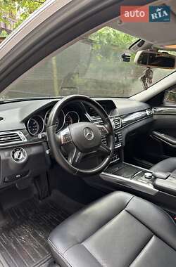 Універсал Mercedes-Benz E-Class 2013 в 