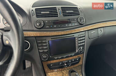 Седан Mercedes-Benz E-Class 2004 в 
