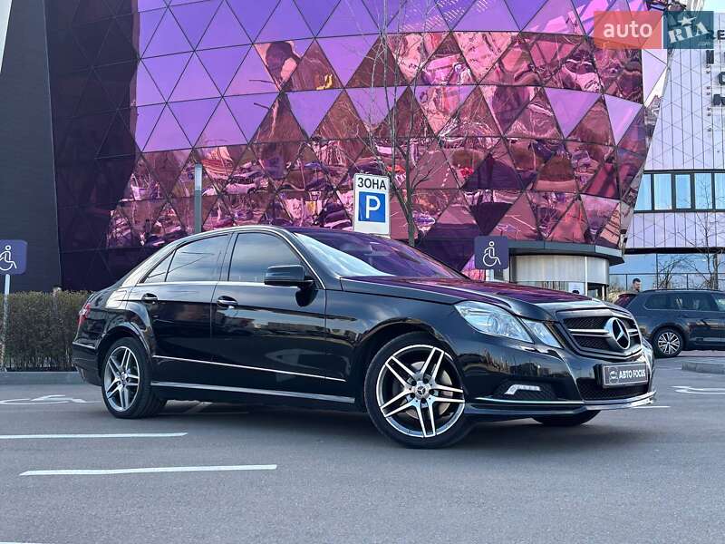 Mercedes-Benz E-Class 2009
