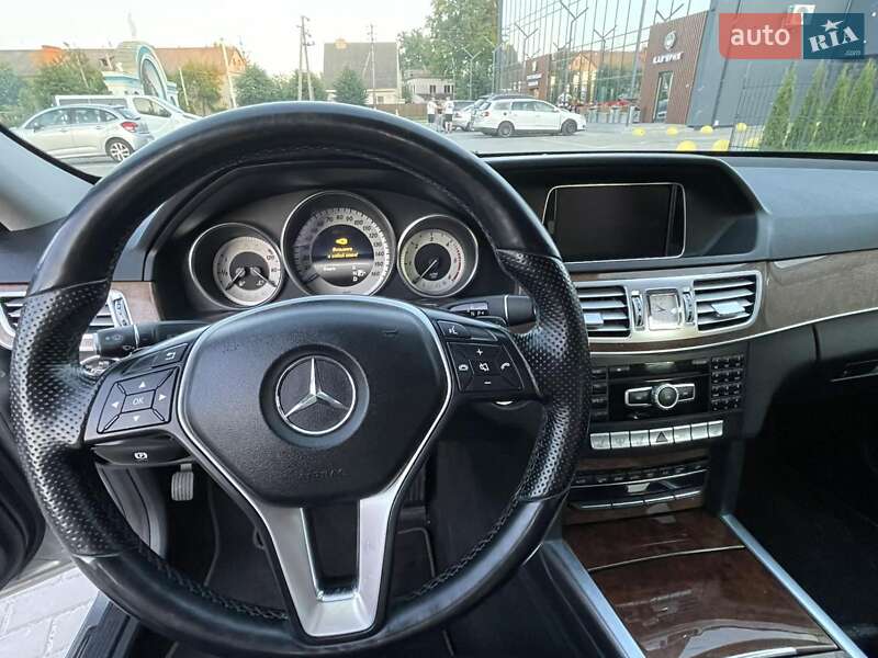 Седан Mercedes-Benz E-Class 2013 в Луцьку