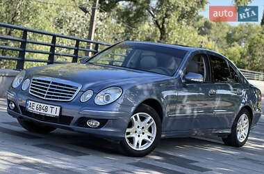 Седан Mercedes-Benz E-Class 2006 в Дніпрі