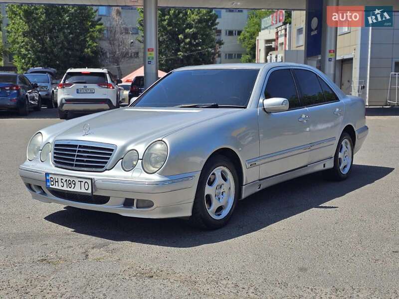 Mercedes-Benz E-Class 2000