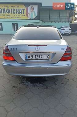 Седан Mercedes-Benz E-Class 2003 в 