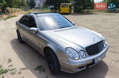 Седан Mercedes-Benz E-Class 2004 в 