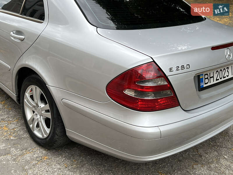 Седан Mercedes-Benz E-Class 2004 в Кіцмані