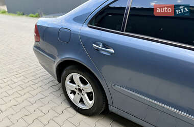 Седан Mercedes-Benz E-Class 2005 в 
