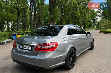 Седан Mercedes-Benz E-Class 2011 в 