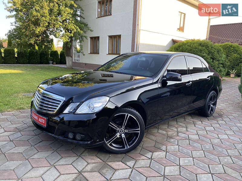 Mercedes-Benz E-Class 2011