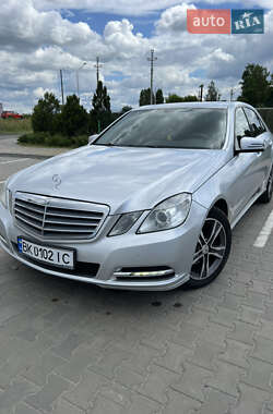 Седан Mercedes-Benz E-Class 2013 в Вараші