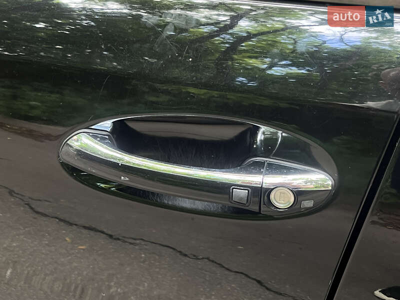 Седан Mercedes-Benz E-Class 2005 в Киеве