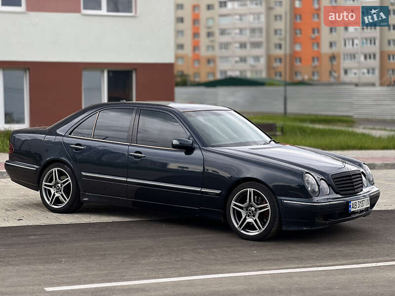 Mercedes-Benz E-Class 2000