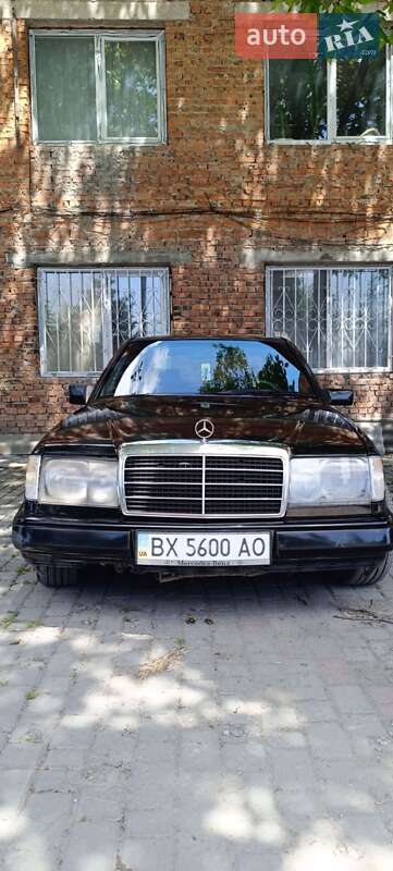 Mercedes-Benz E-Class 1989