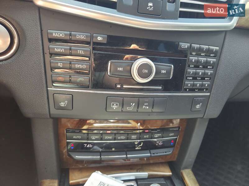 Седан Mercedes-Benz E-Class 2010 в Киеве