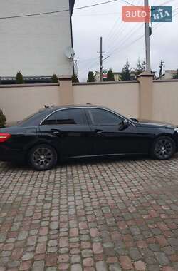 Седан Mercedes-Benz E-Class 2012 в 