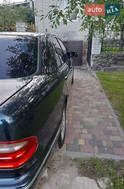 Седан Mercedes-Benz E-Class 2001 в 