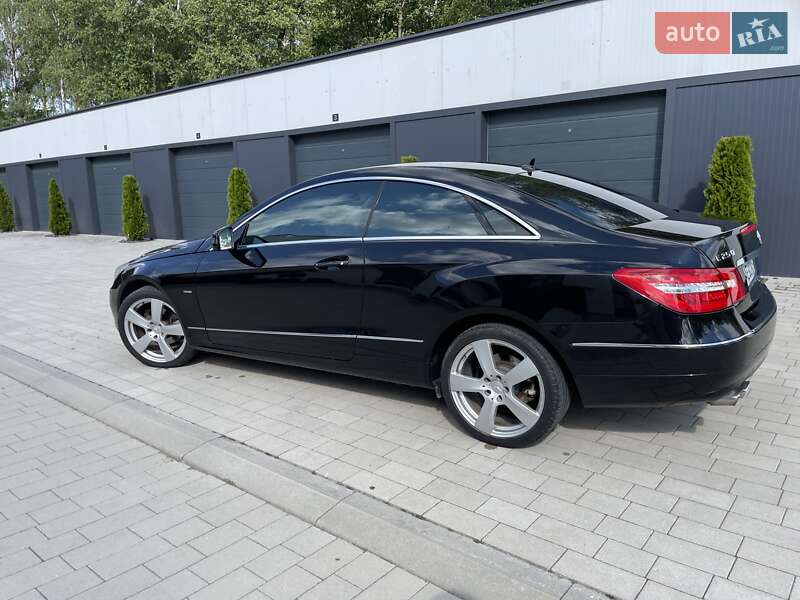 Купе Mercedes-Benz E-Class 2012 в Ковелі