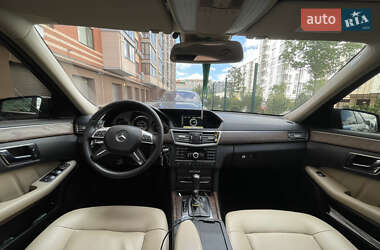 Седан Mercedes-Benz E-Class 2011 в 