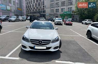 Седан Mercedes-Benz E-Class 2015 в Києві