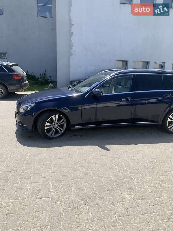 Універсал Mercedes-Benz E-Class 2015 в Сторожинці