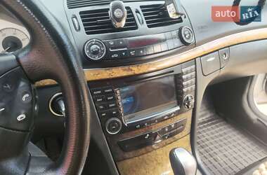 Седан Mercedes-Benz E-Class 2004 в 