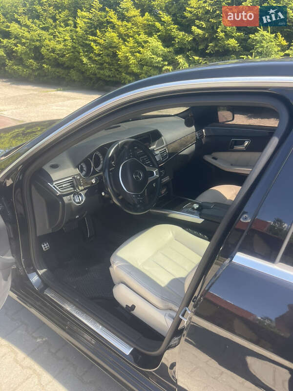 Седан Mercedes-Benz E-Class 2013 в Шепетівці