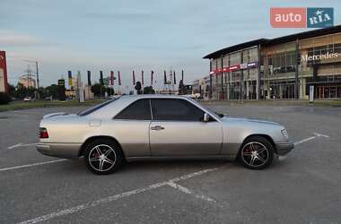 Купе Mercedes-Benz E-Class 1993 в Киеве