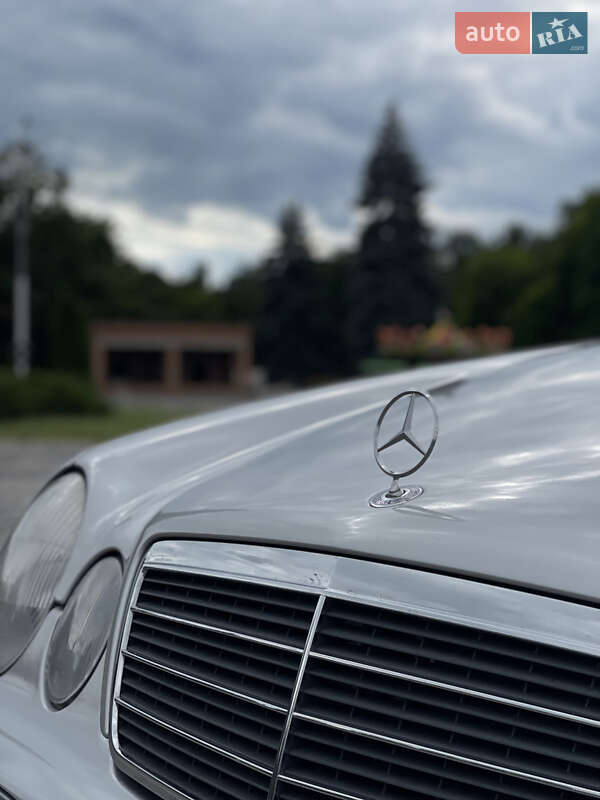 Седан Mercedes-Benz E-Class 2000 в Кременчуці