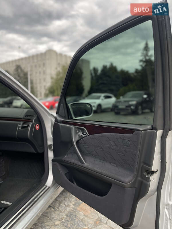 Седан Mercedes-Benz E-Class 2000 в Кременчуці