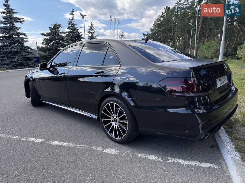 Седан Mercedes-Benz E-Class 2014 в Киеве