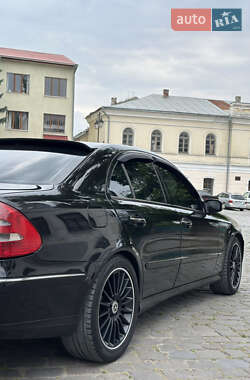 Седан Mercedes-Benz E-Class 2005 в 