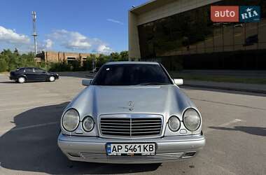 Седан Mercedes-Benz E-Class 1996 в Запорожье