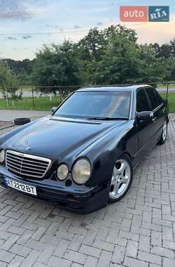 Седан Mercedes-Benz E-Class 2001 в Вижниці