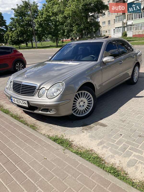 Mercedes-Benz E-Class 2003