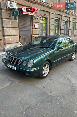Седан Mercedes-Benz E-Class 2000 в Одесі