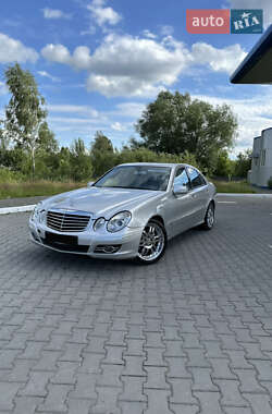 Седан Mercedes-Benz E-Class 2005 в Рокитном