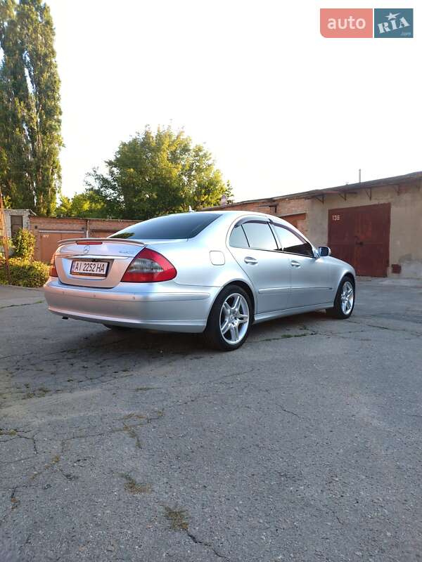 Седан Mercedes-Benz E-Class 2006 в Харькове