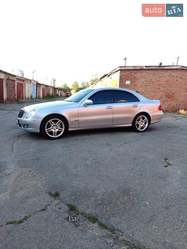 Седан Mercedes-Benz E-Class 2006 в Харькове