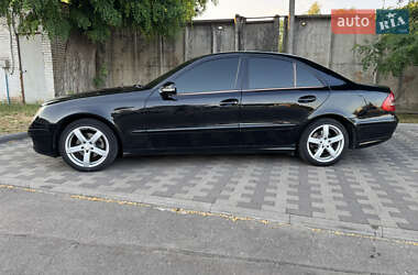Седан Mercedes-Benz E-Class 2008 в Лубнах