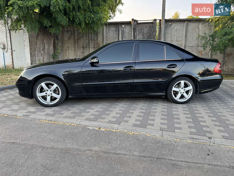 Mercedes-Benz E-Class 2008