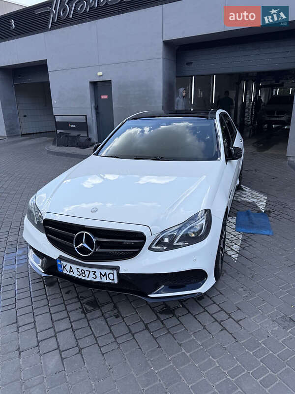 Седан Mercedes-Benz E-Class 2013 в Киеве